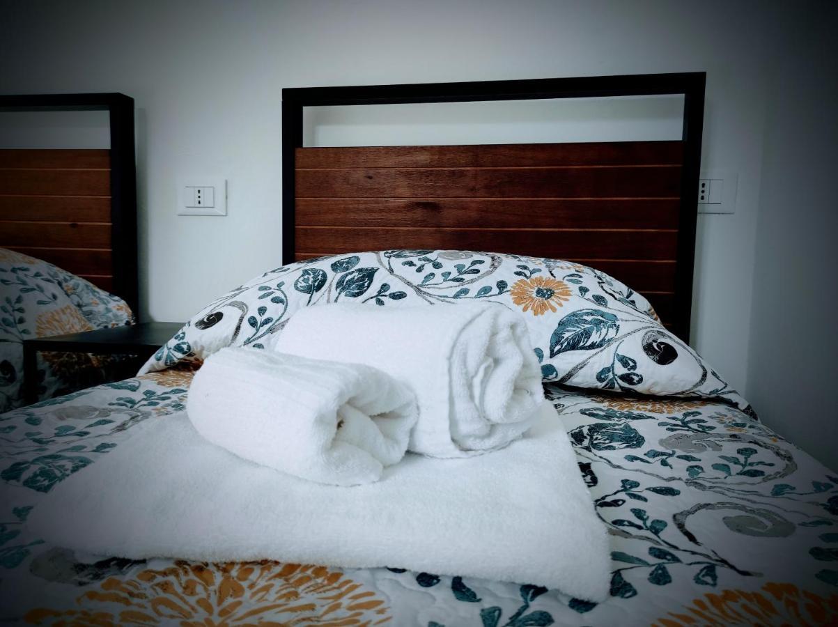 Bed On The Rocks Apartment Finale Ligure Bagian luar foto